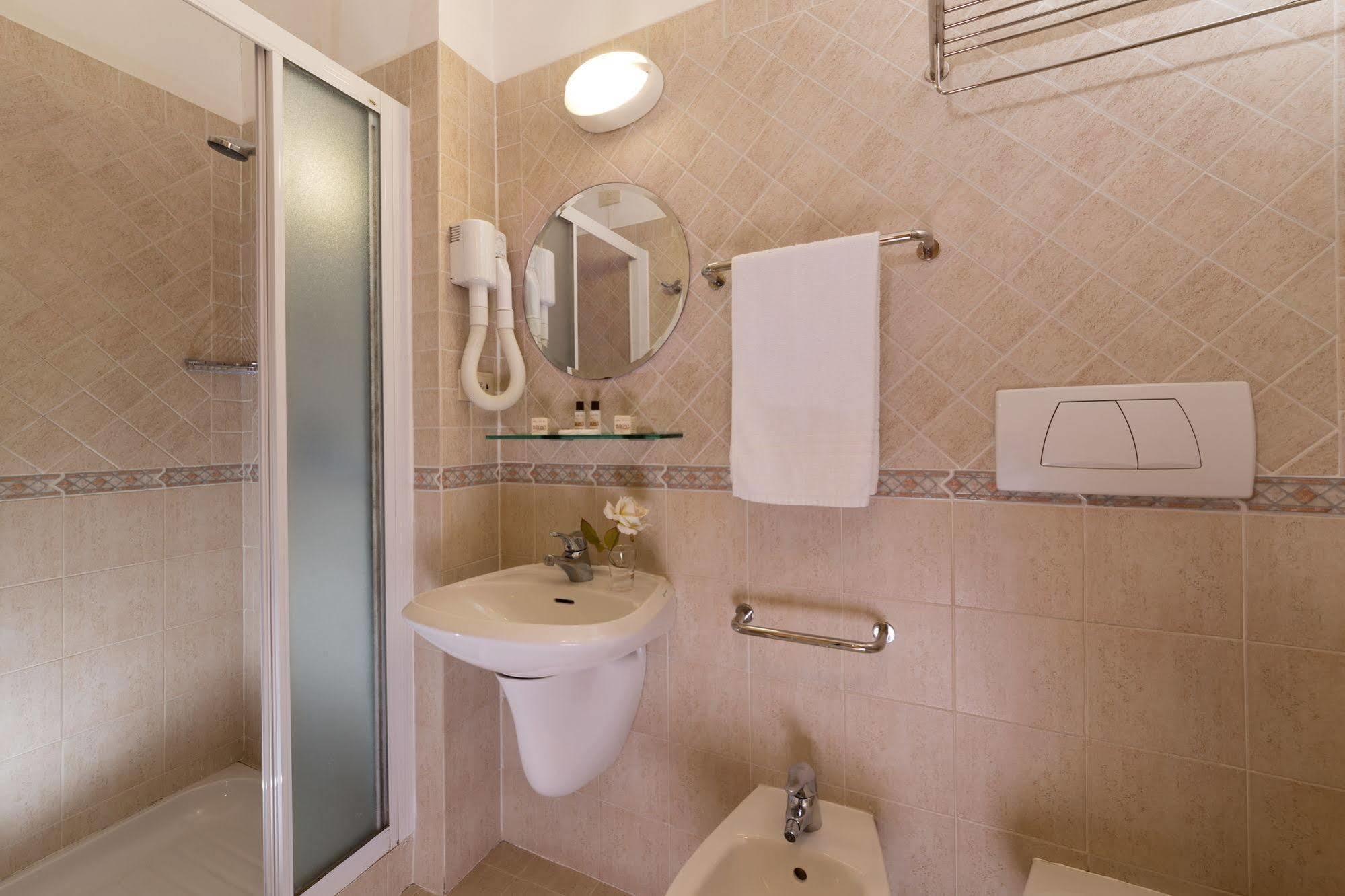 Hotel Fidene Roma Ngoại thất bức ảnh